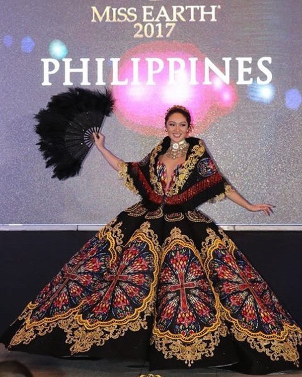 Nhan sắc gây tranh cãi của tân hoa hậu Trái Đất